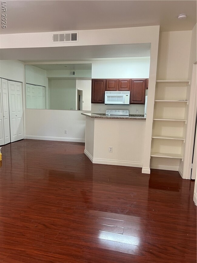 Photo - 5166 S Jones Blvd Unit 101