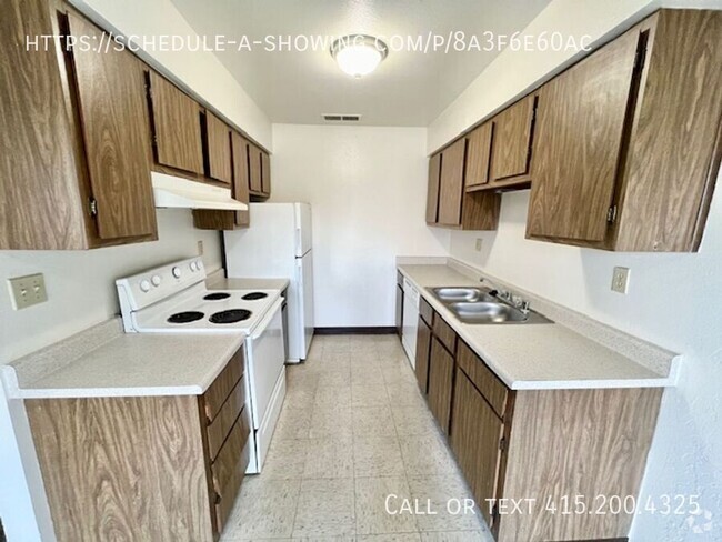 Building Photo - 1 Bed 1 Bath Available soon! Unit 216 Rental