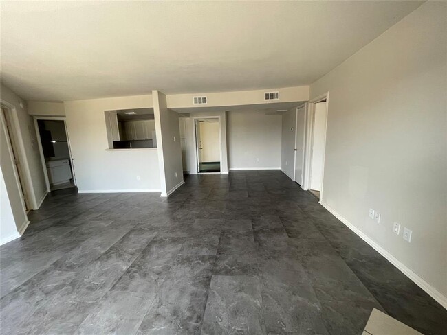 Photo - 2824 S Bartell Dr Condo Unit 39