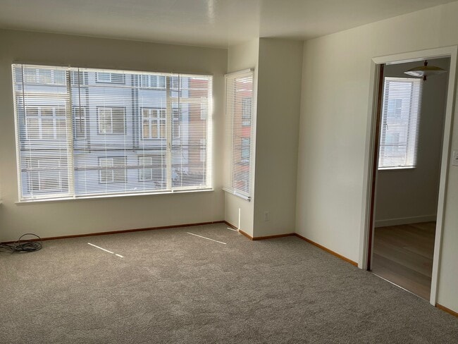 Photo - 696 36th Ave Apartments Unit 204
