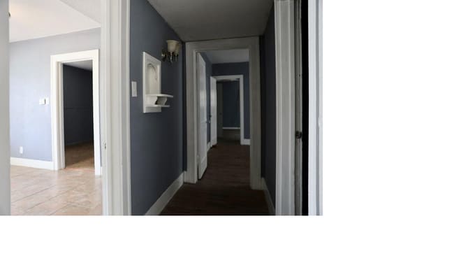 Photo - 1609 S Main St