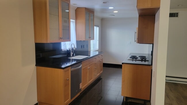 Photo - 4521 Colbath Ave Unidad 104