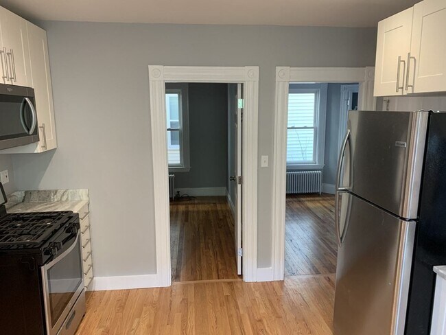 Photo - 323 Lowell St Unit 1