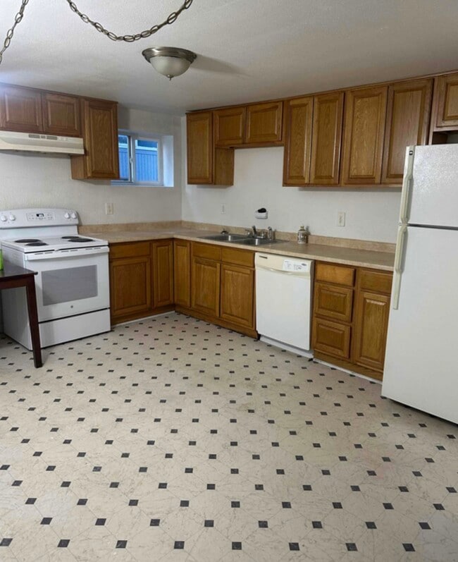 Photo - 4027 E 8th Ave Unit 3