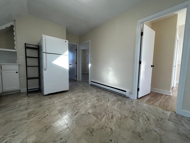 Photo - 53 Hale St Unit Apartment  3