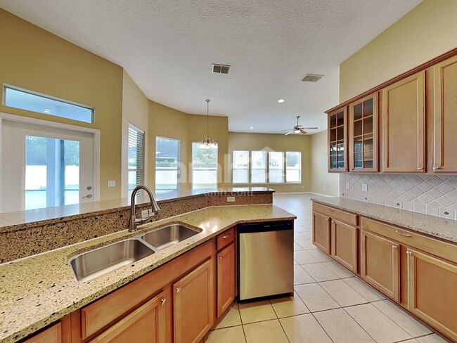 Photo - 921 Indian River Rd