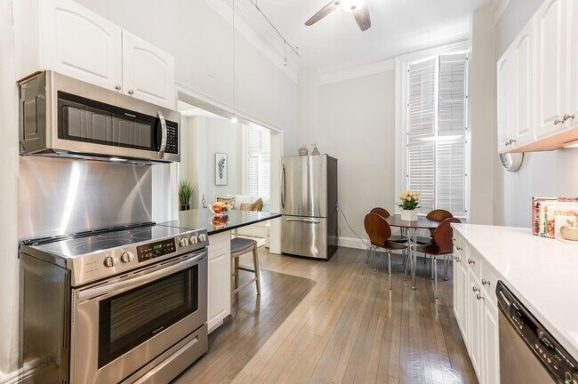 Photo - 484 Beacon St Apartments Unit 11