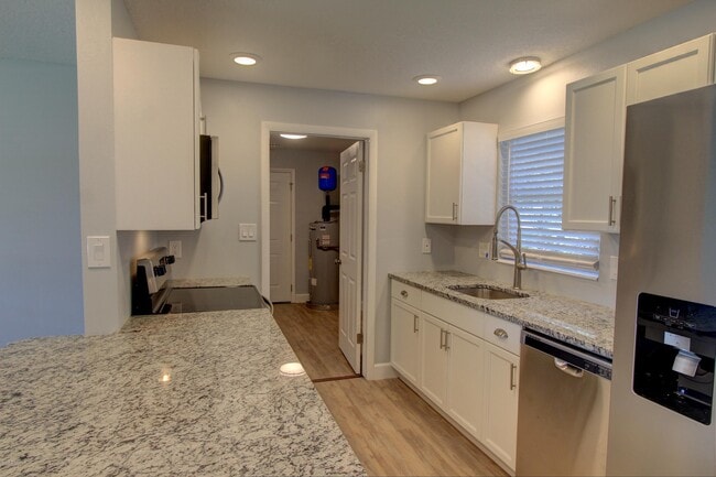 Photo - 3210 Westwood Dr