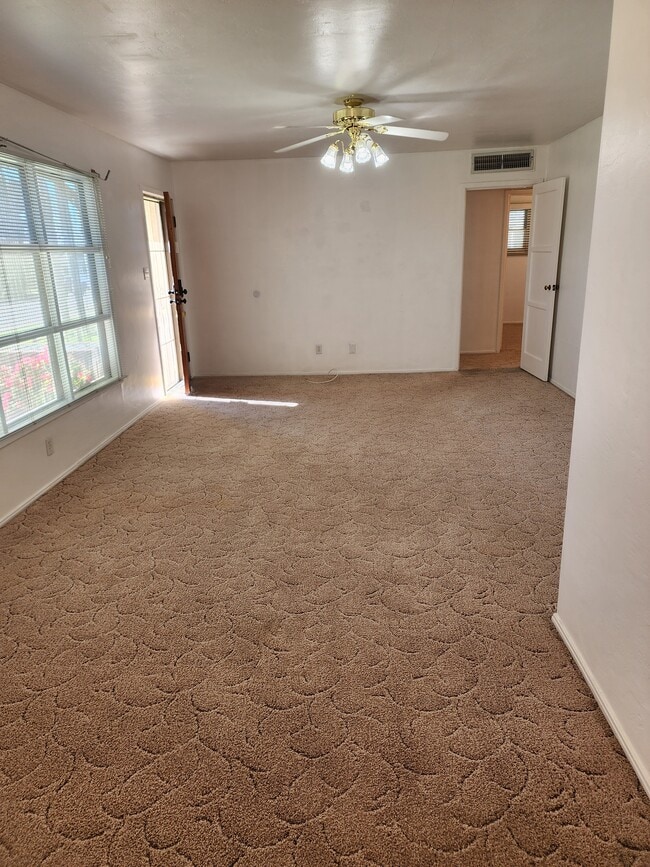 Photo - 2119 Wingland Dr