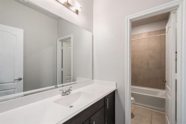 Photo - 812 Roxby Ct