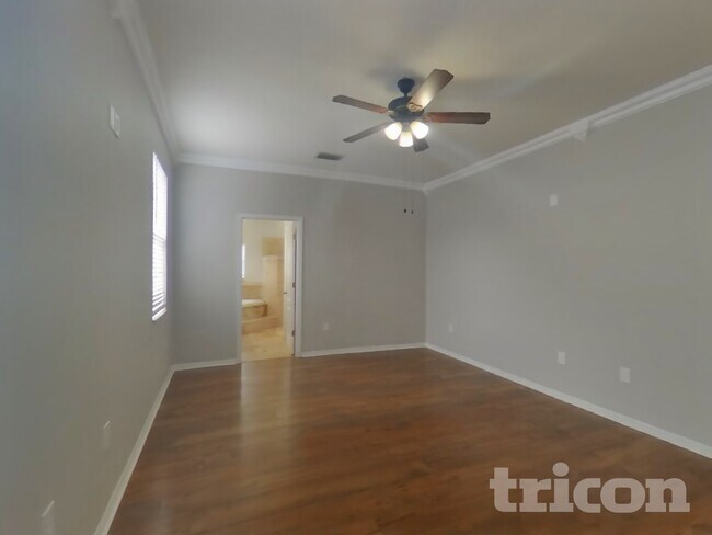 Photo - 6918 Monarch Park Dr