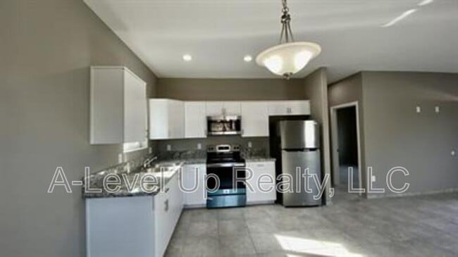 Photo - 1522 E 28th St