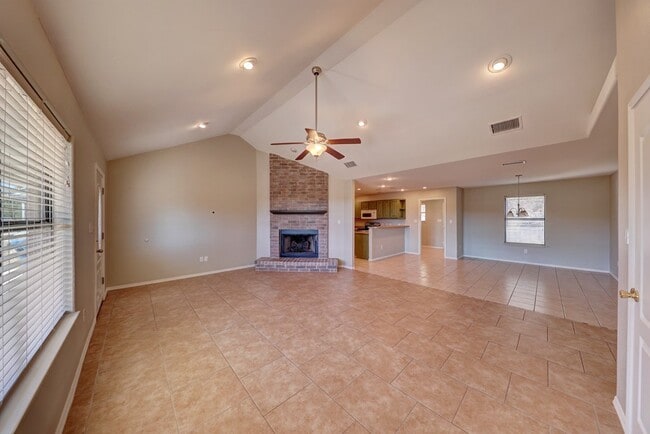 Photo - 409 Alvin Dr