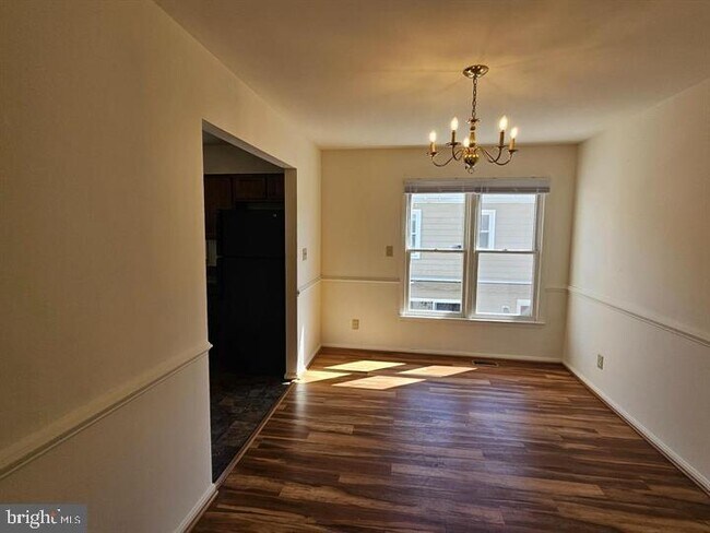 806 Grove Ave