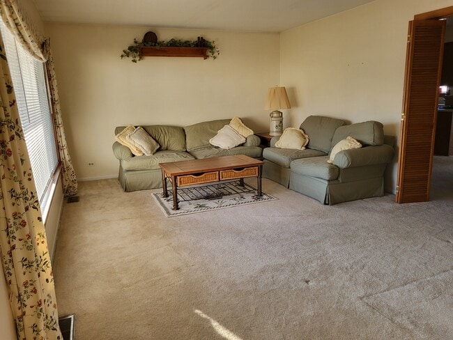 Photo - 242 Placid Ct