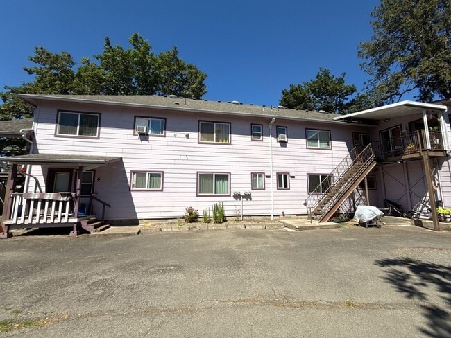Photo - 291 Clay St W Unit 3