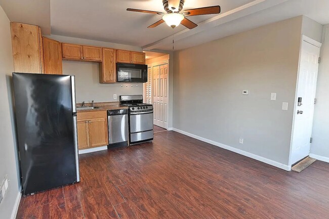 Photo - 1540 N 5th St Unit Apt C