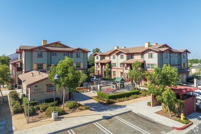 Photo - Rosena Fountains Apartments