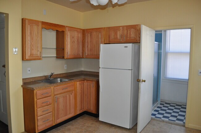 Photo - 2 Fairfield Ave Unidad Roseanne