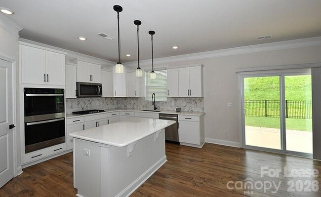 Photo - 6153 Sylvan Dr