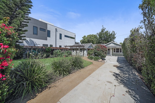 Photo - 3574 Helms Ave