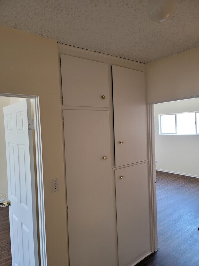 Two Bedrooms Upstairs - 12418 Pacific Ave