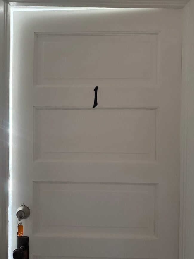 Photo - 33 N Washington St Unit Apt 1