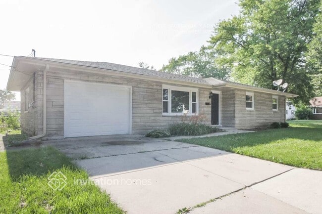 Photo - 301 S Reedwood Dr