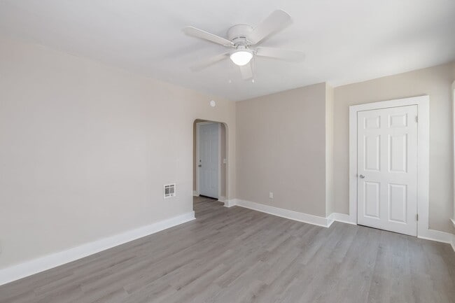 Photo - 576 Jefferson St Unidad 2