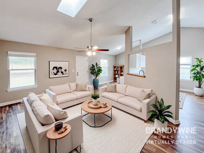 Photo - 439 Moby Dick Dr N