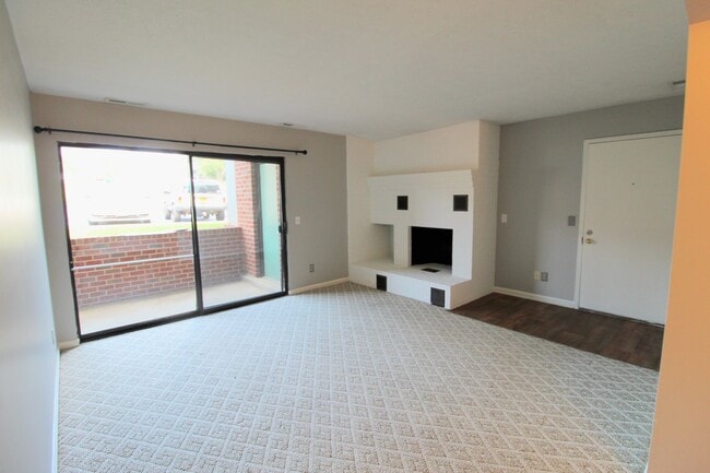 Photo - 1030-4 Blue Ridge Dr