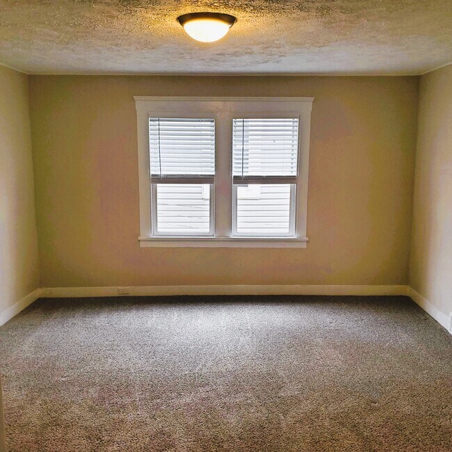 Photo - 3136 W 40th St Unit Upper