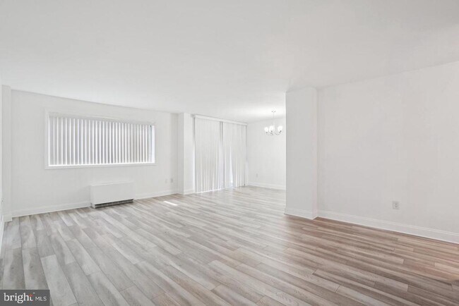 Photo - 2059 Huntington Ave Unit 111