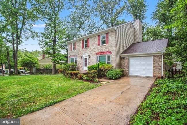 Photo - 16200 Edgewood Dr
