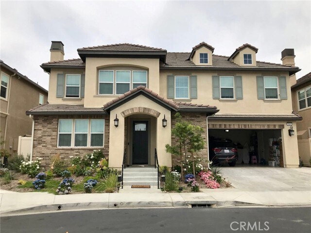 Photo - 840 Chateau Ct House