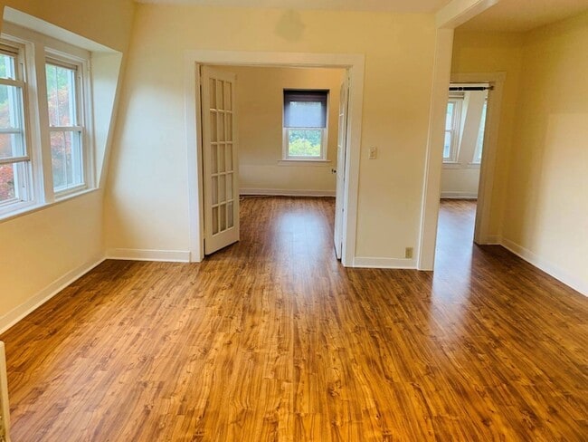 Photo - 145 Carpenter Ave Unit 5