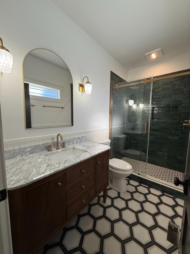 Photo - 385 Inman St SW