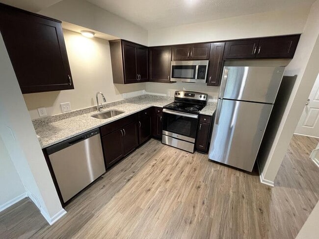 Photo - 4757 Ledgewood Dr