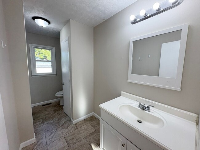 Photo - 3 bed with carport and garage