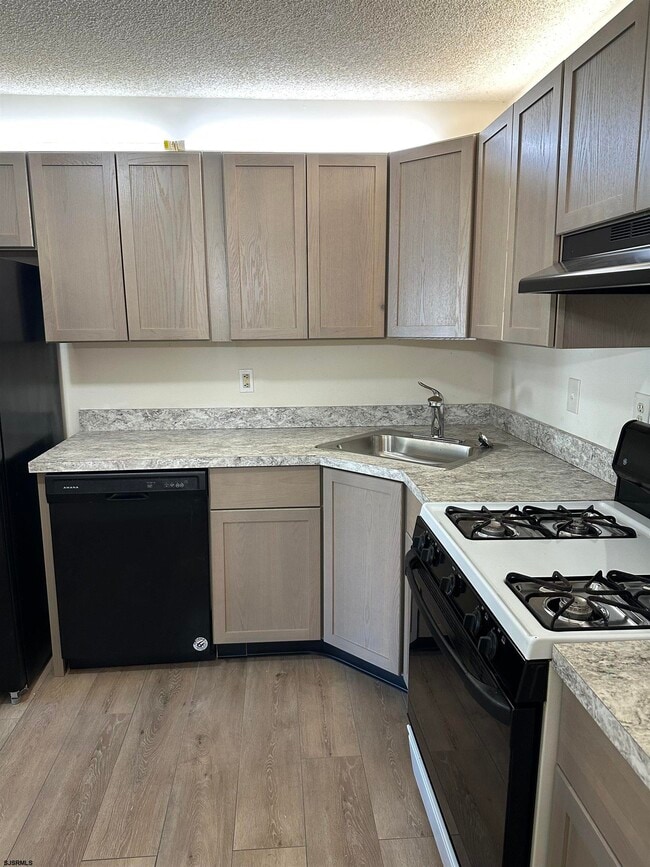 Photo - 110 Iroquois Dr Unidad 110