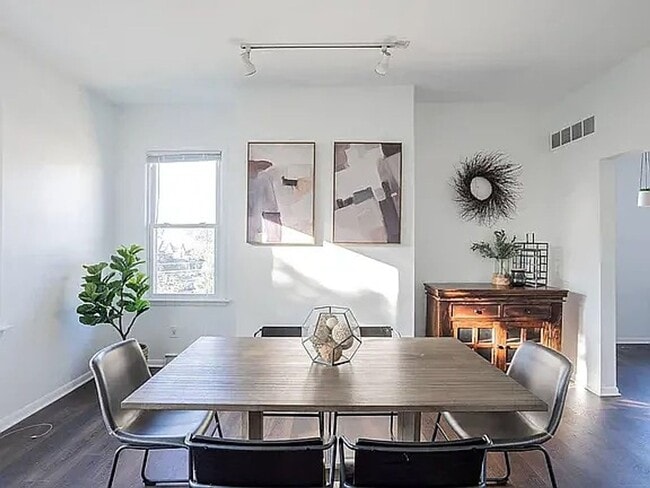 Photo - Michigan Ave