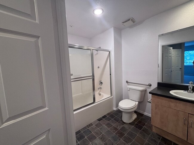 2820 Sawtelle Blvd