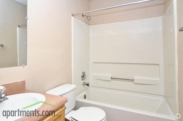 Bathroom - The Place At Commerce