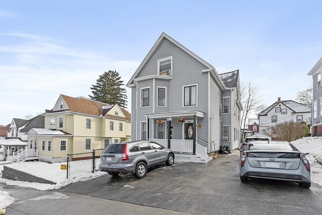 Building Photo - 19 Isabella St Unit 2