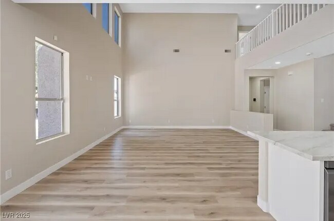 Photo - 9272 W Viking Rd