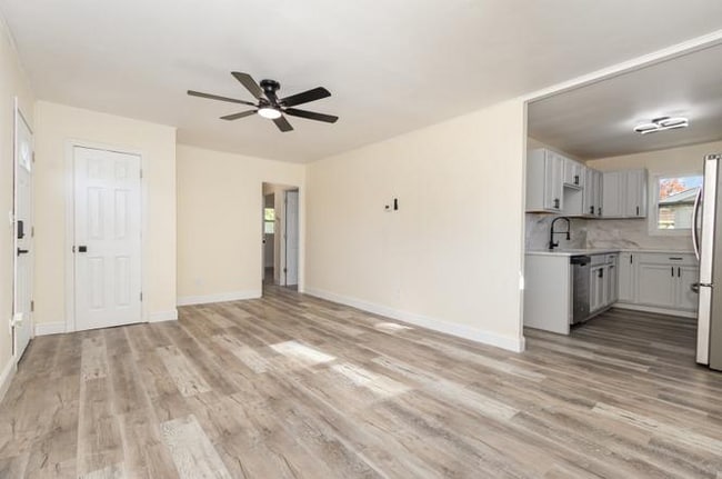 Photo - 116 S Hammes Ave