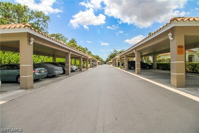 Photo - 8217 Parkstone Pl Unit 102