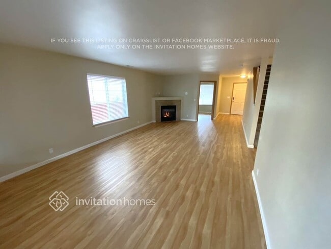 Photo - 20120 15th Ave E