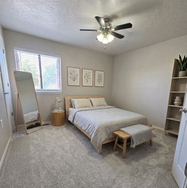 Photo - Meadowlark Apartments