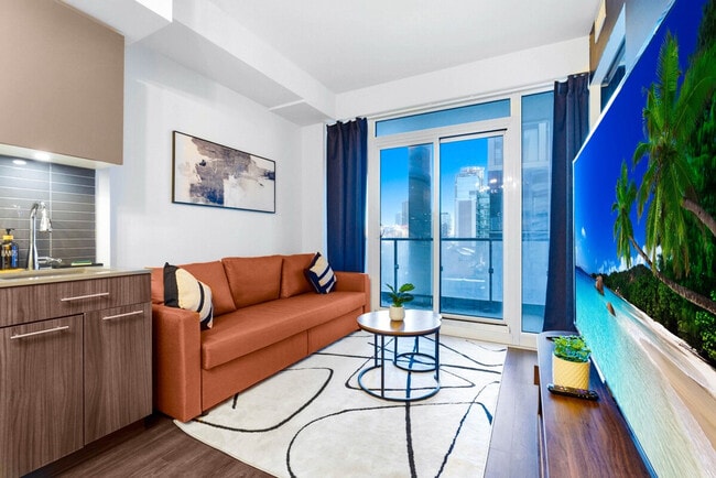 Building Photo - 186 Jarvis St